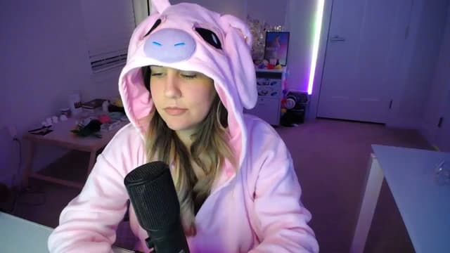Gallery image thumbnail from Scout's myfreecams stream on, 01/17/2026, 03:23 image 14 of 20