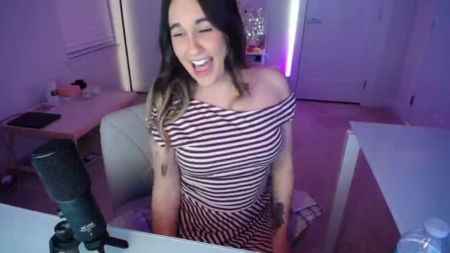 Gallery image thumbnail from Scout's myfreecams stream on, 04/23/2026, 02:02 image 8 of 20