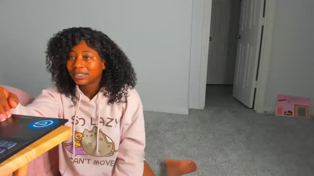 Gallery image thumbnail from Seven's myfreecams stream on, 02/04/2023, 23:19 image 18 of 20