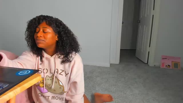 Gallery image thumbnail from Seven's myfreecams stream on, 02/04/2023, 23:19 image 17 of 20