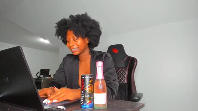 Gallery image thumbnail from Seven's myfreecams stream on, 02/07/2023, 06:16 image 5 of 20