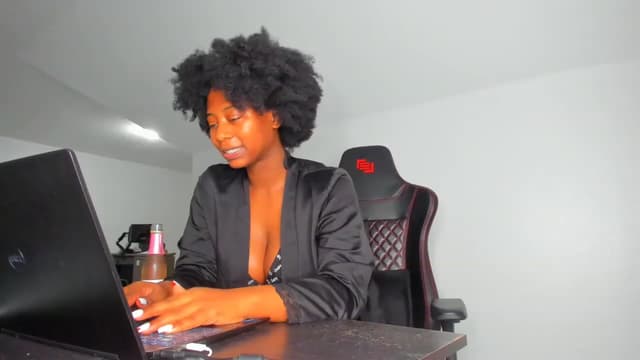 Gallery image thumbnail from Seven's myfreecams stream on, 02/07/2023, 06:16 image 9 of 20