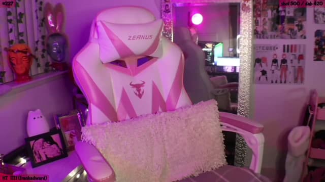 Gallery image thumbnail from SeySo's myfreecams stream on, 01/27/2023, 08:57 image 11 of 20