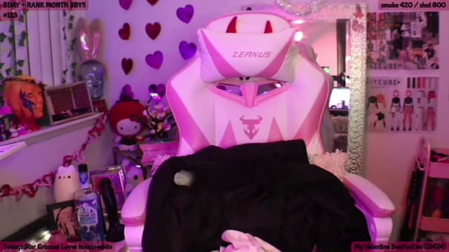 Gallery image thumbnail from SeySo's myfreecams stream on, 02/18/2023, 06:43 image 9 of 20