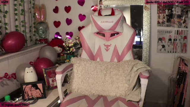 Gallery image thumbnail from SeySo's myfreecams stream on, 03/08/2023, 24:53 image 12 of 20