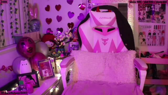 Gallery image thumbnail from SeySo's myfreecams stream on, 03/10/2023, 06:05 image 6 of 20