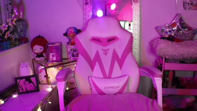 Gallery image thumbnail from SeySo's myfreecams stream on, 03/21/2023, 02:33 image 20 of 20