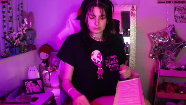 Gallery image thumbnail from SeySo's myfreecams stream on, 03/27/2023, 04:14 image 9 of 20