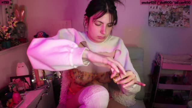 Gallery image thumbnail from SeySo's myfreecams stream on, 05/02/2023, 07:29 image 11 of 20