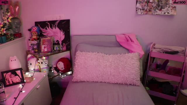 Gallery image thumbnail from SeySo's myfreecams stream on, 05/08/2023, 01:48 image 1 of 20