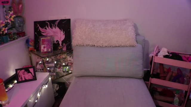 Gallery image thumbnail from SeySo's myfreecams stream on, 06/10/2023, 01:54 image 1 of 20