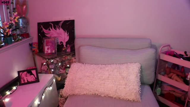 Gallery image thumbnail from SeySo's myfreecams stream on, 06/14/2023, 24:42 image 16 of 20