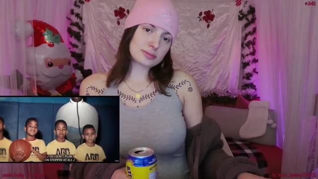Gallery image thumbnail from SeySo's myfreecams stream on, 12/15/2025, 01:12 image 6 of 20