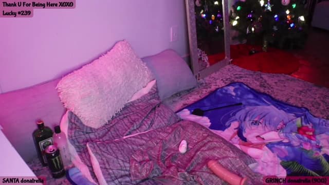 Gallery image thumbnail from Seynt's myfreecams stream on, 12/11/2023, 06:38 image 18 of 20