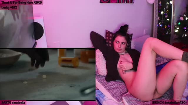 Gallery image thumbnail from Seynt's myfreecams stream on, 12/12/2023, 06:31 image 3 of 20
