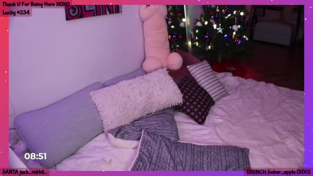 Gallery image thumbnail from Seynt's myfreecams stream on, 12/22/2023, 08:34 image 12 of 20