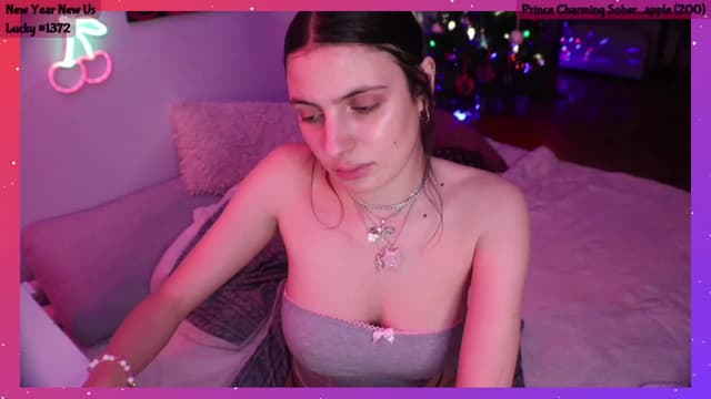 Gallery image thumbnail from Seynt's myfreecams stream on, 01/03/2024, 03:52 image 17 of 20
