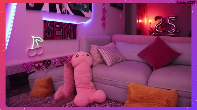 Gallery image thumbnail from Seynt's myfreecams stream on, 03/06/2024, 12:25 image 5 of 20