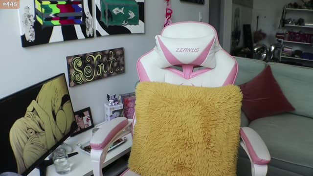 Gallery image thumbnail from Seynt's myfreecams stream on, 05/26/2024, 20:47 image 19 of 20