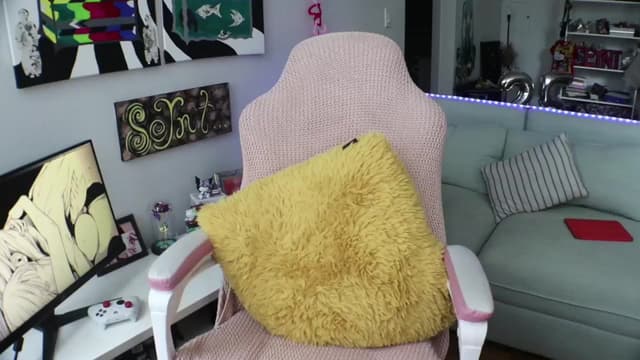 Gallery image thumbnail from Seynt's myfreecams stream on, 07/11/2024, 19:06 image 14 of 20