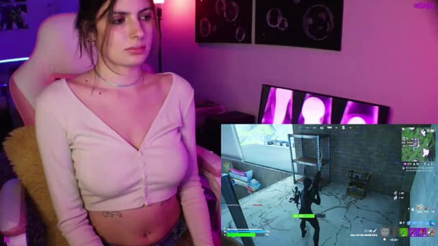 Gallery image thumbnail from Seynt's myfreecams stream on, 11/12/2024, 04:52 image 1 of 20