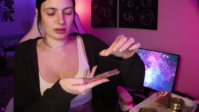 Gallery image thumbnail from Seynt's myfreecams stream on, 11/29/2024, 05:17 image 17 of 20