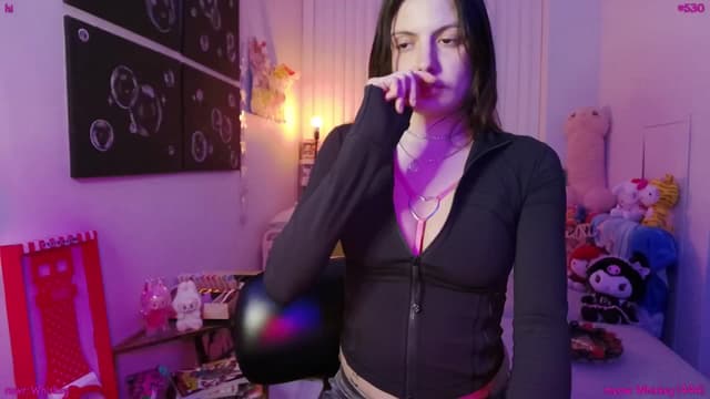 Gallery image thumbnail from Seynt's myfreecams stream on, 05/30/2025, 04:46 image 6 of 20