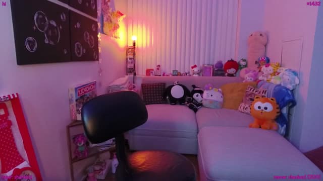 Gallery image thumbnail from Seynt's myfreecams stream on, 06/06/2025, 05:20 image 2 of 20