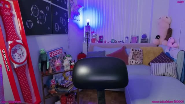 Gallery image thumbnail from Seynt's myfreecams stream on, 07/10/2025, 24:16 image 13 of 20
