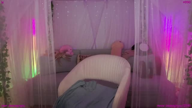 Gallery image thumbnail from Seynt's myfreecams stream on, 08/21/2025, 05:50 image 5 of 20