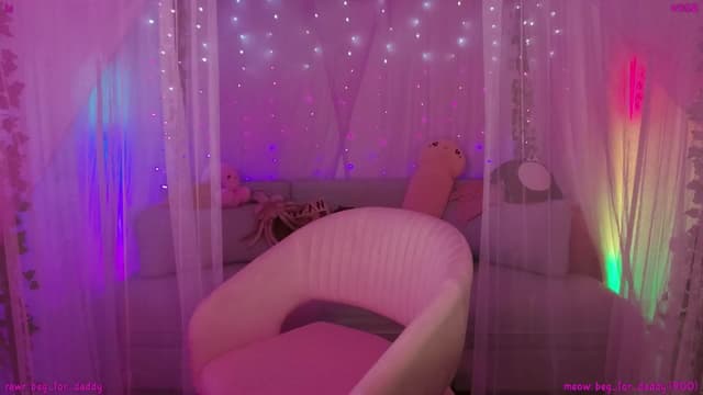 Gallery image thumbnail from Seynt's myfreecams stream on, 08/29/2025, 05:43 image 14 of 20