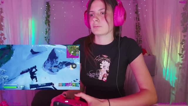 Gallery image thumbnail from Seynt's myfreecams stream on, 09/09/2025, 03:15 image 19 of 20