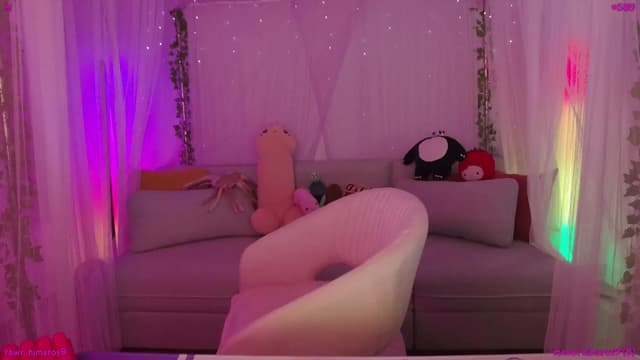 Gallery image thumbnail from Seynt's myfreecams stream on, 09/16/2025, 22:58 image 3 of 20