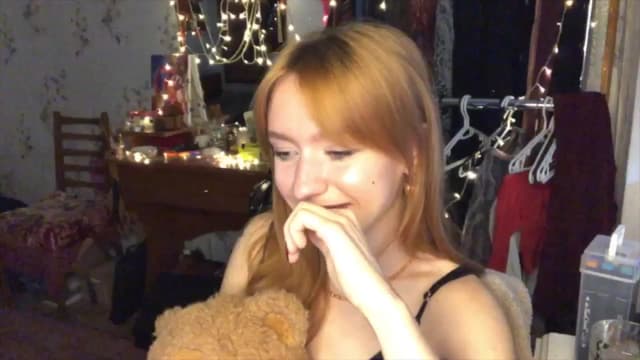 Gallery image thumbnail from Sia_A's myfreecams stream on, 08/12/2024, 12:37 image 3 of 20