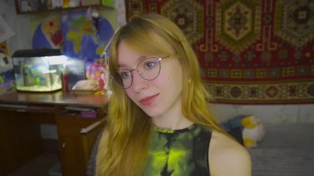 Gallery image thumbnail from Sia_A's myfreecams stream on, 11/12/2025, 20:28 image 2 of 20