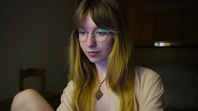 Gallery image thumbnail from Sia_A's myfreecams stream on, 05/11/2026, 22:44 image 13 of 20