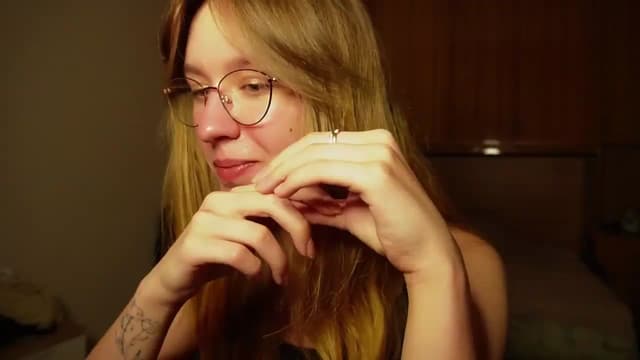 Gallery image thumbnail from Sia_A's myfreecams stream on, 07/11/2026, 24:58 image 9 of 20