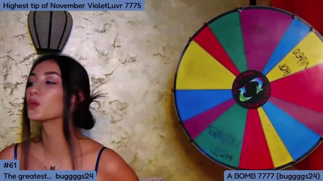 Gallery image thumbnail from SkyV_'s myfreecams stream on, 11/16/2022, 17:27 image 15 of 20