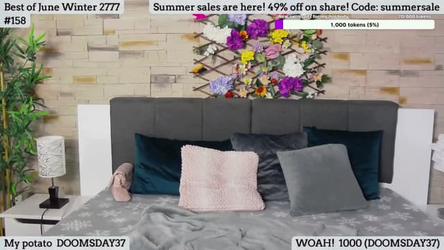 Gallery image thumbnail from SkyV_'s myfreecams stream on, 06/28/2023, 14:16 image 15 of 20