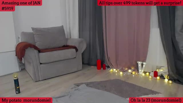 Gallery image thumbnail from SkyV_'s myfreecams stream on, 01/08/2024, 17:26 image 16 of 20
