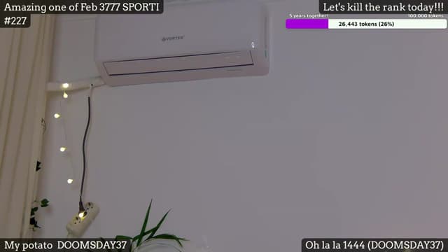 Gallery image thumbnail from SkyV_'s myfreecams stream on, 02/11/2024, 20:06 image 20 of 20