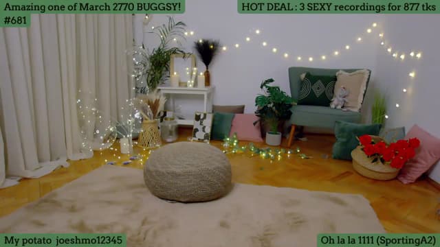 Gallery image thumbnail from SkyV_'s myfreecams stream on, 03/10/2024, 20:33 image 15 of 20