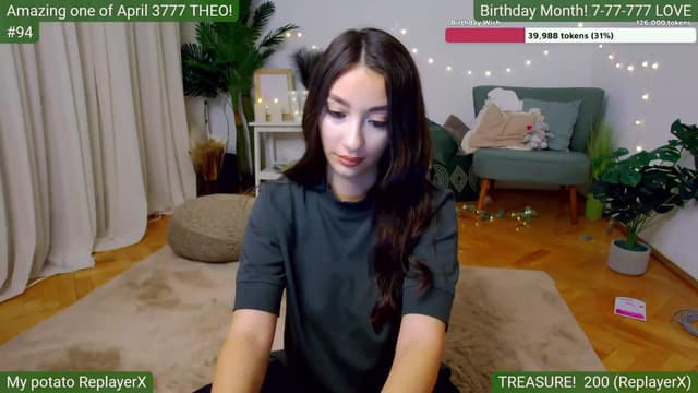Gallery image thumbnail from SkyV_'s myfreecams stream on, 04/08/2024, 17:43 image 10 of 20