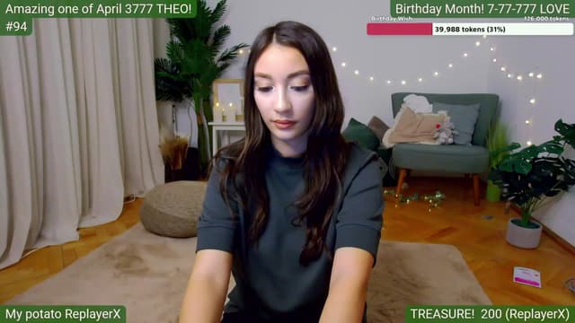 Gallery image thumbnail from SkyV_'s myfreecams stream on, 04/08/2024, 17:43 image 15 of 20