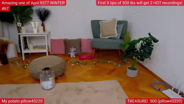 Gallery image thumbnail from SkyV_'s myfreecams stream on, 04/26/2024, 15:52 image 18 of 20