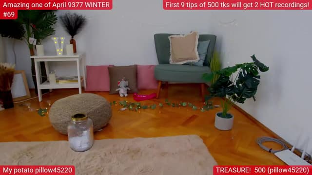 Gallery image thumbnail from SkyV_'s myfreecams stream on, 04/26/2024, 15:52 image 7 of 20