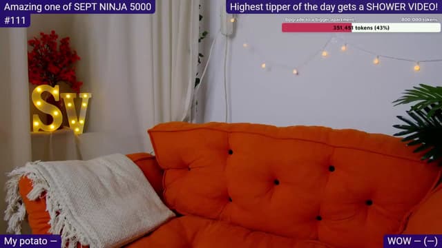 Gallery image thumbnail from SkyV_'s myfreecams stream on, 09/24/2024, 19:52 image 6 of 20