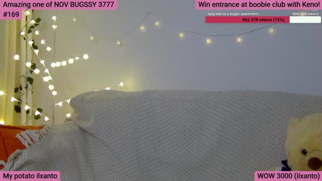 Gallery image thumbnail from SkyV_'s myfreecams stream on, 11/25/2024, 21:08 image 4 of 20