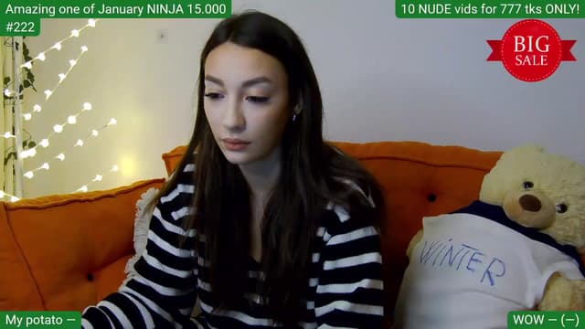 Gallery image thumbnail from SkyV_'s myfreecams stream on, 01/19/2025, 20:36 image 1 of 20