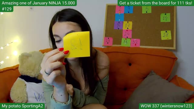 Gallery image thumbnail from SkyV_'s myfreecams stream on, 01/24/2025, 20:46 image 13 of 20